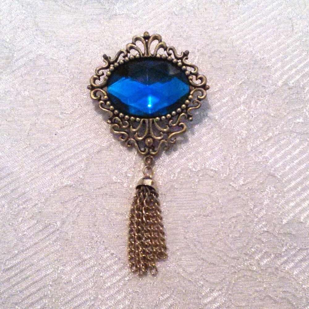 Vintage Gold Tone Victorian Style Rhinestone Tassel Brooch - Picture 2 of 5